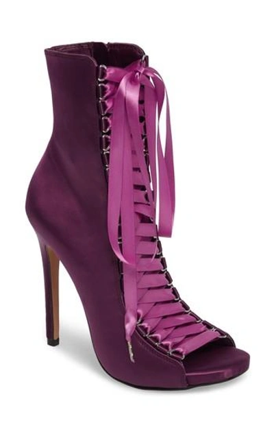 STEVE MADDEN FUEGO LACE-UP BOOTIE