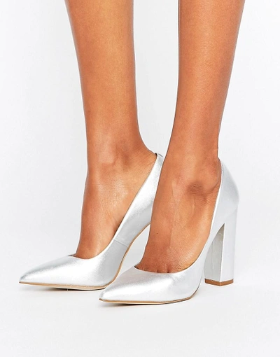 STEVE MADDEN PRIMPY METALLIC BLOCK HEELED SHOES - SILVER
