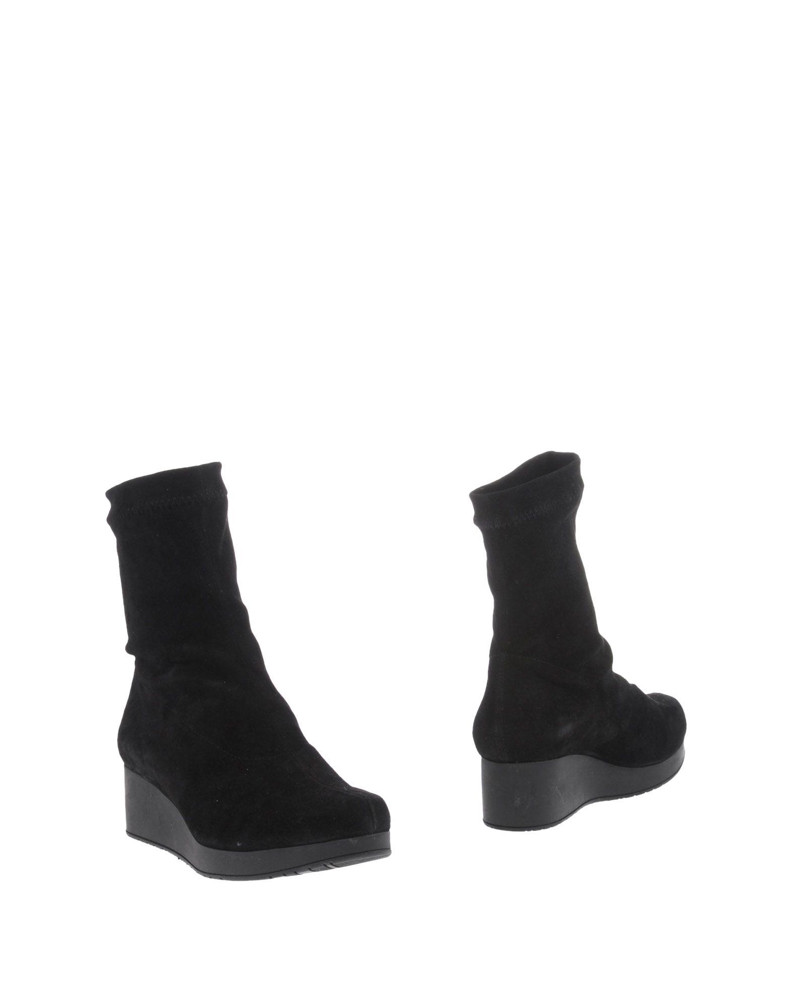robert clergerie ankle boots