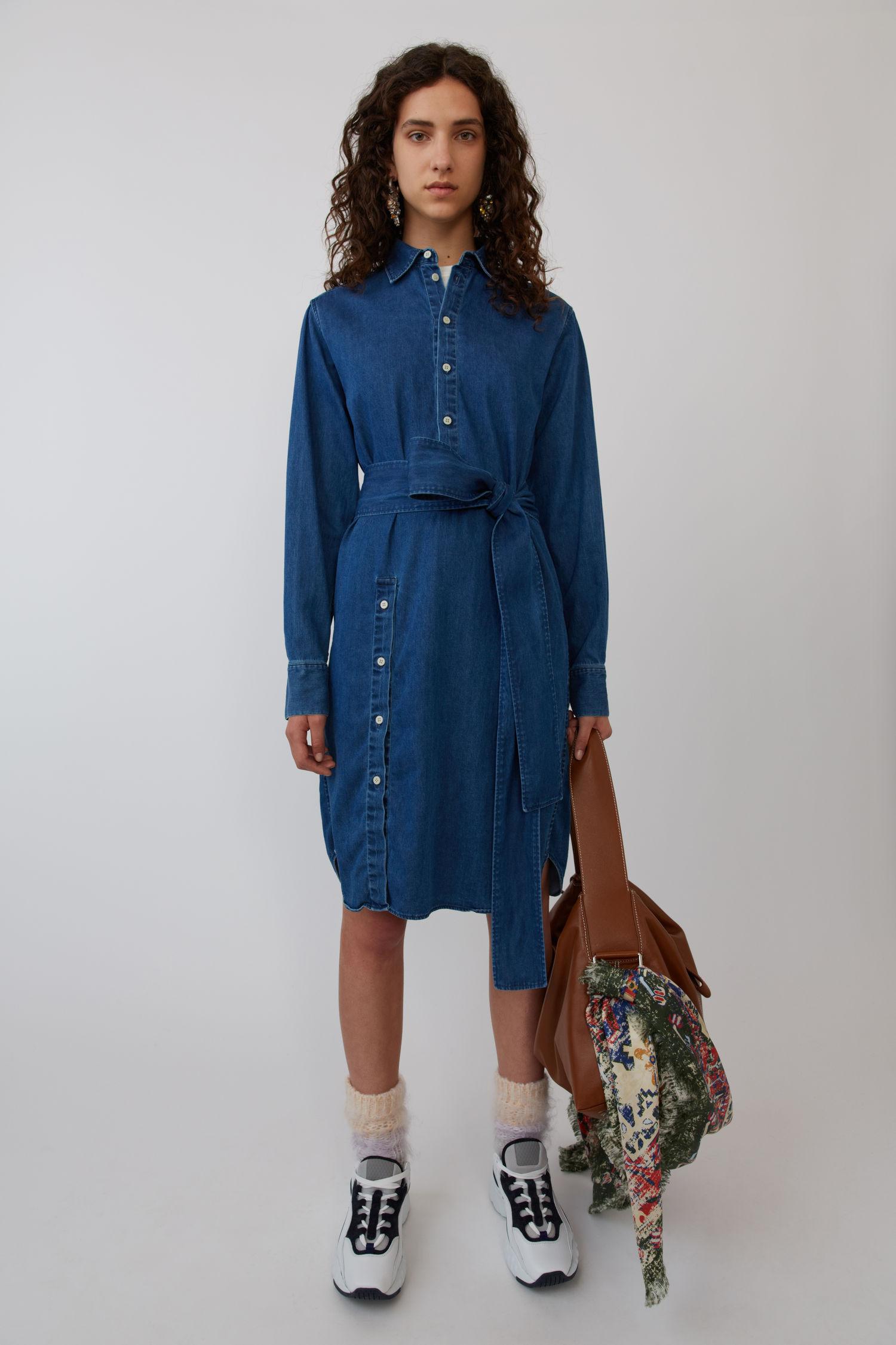 dark blue tshirt dress