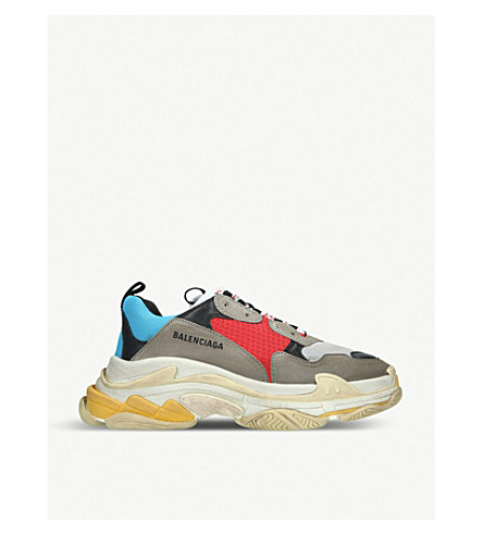 balenciaga triple s supreme