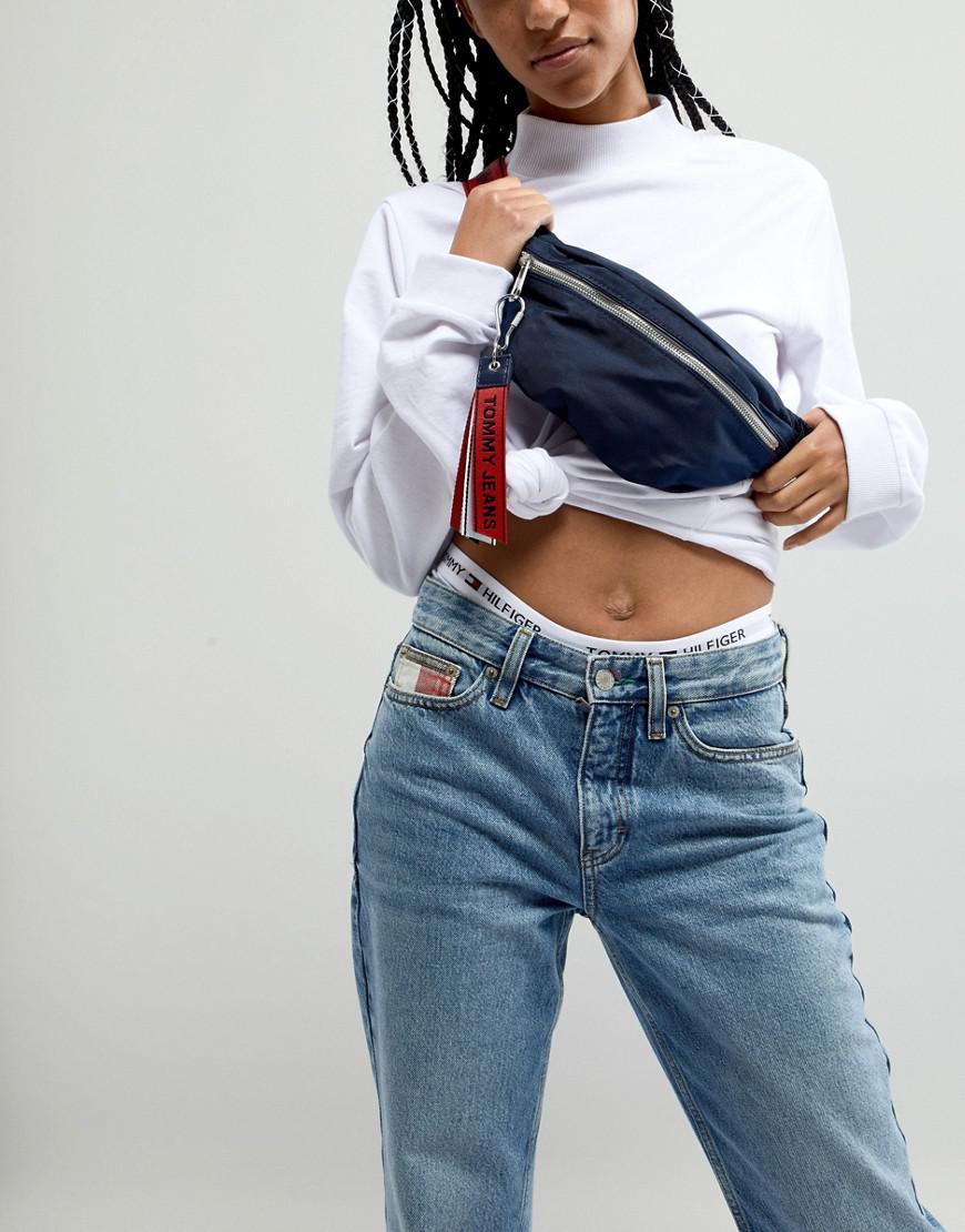 tommy jeans logo fanny pack