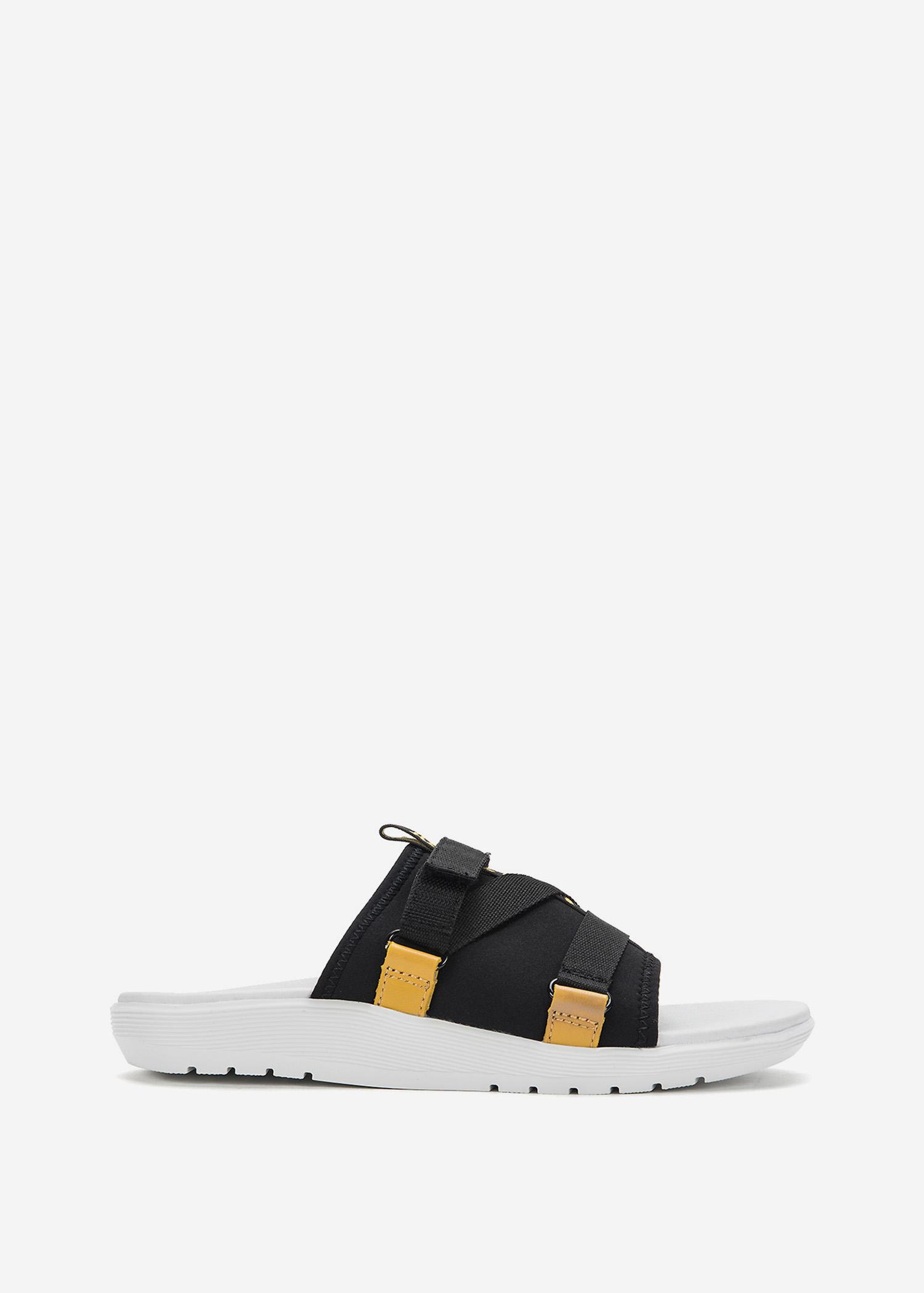 dr martens nerida