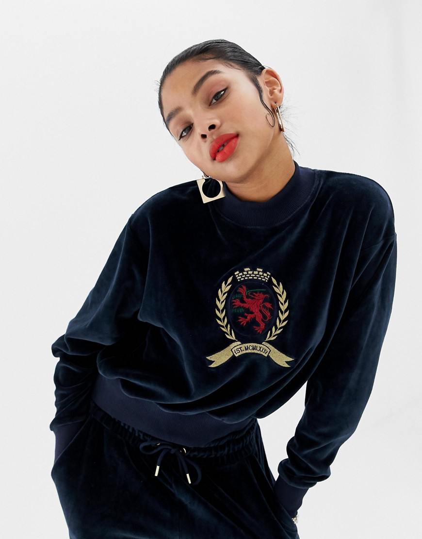 tommy jeans capsule crest logo sweatshirt