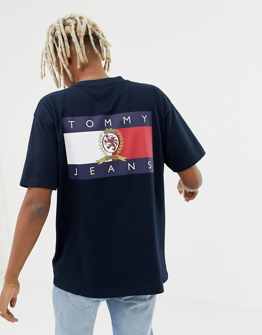 tommy jeans 6.0 limited capsule crew neck sweatshirt with crest logo in navy