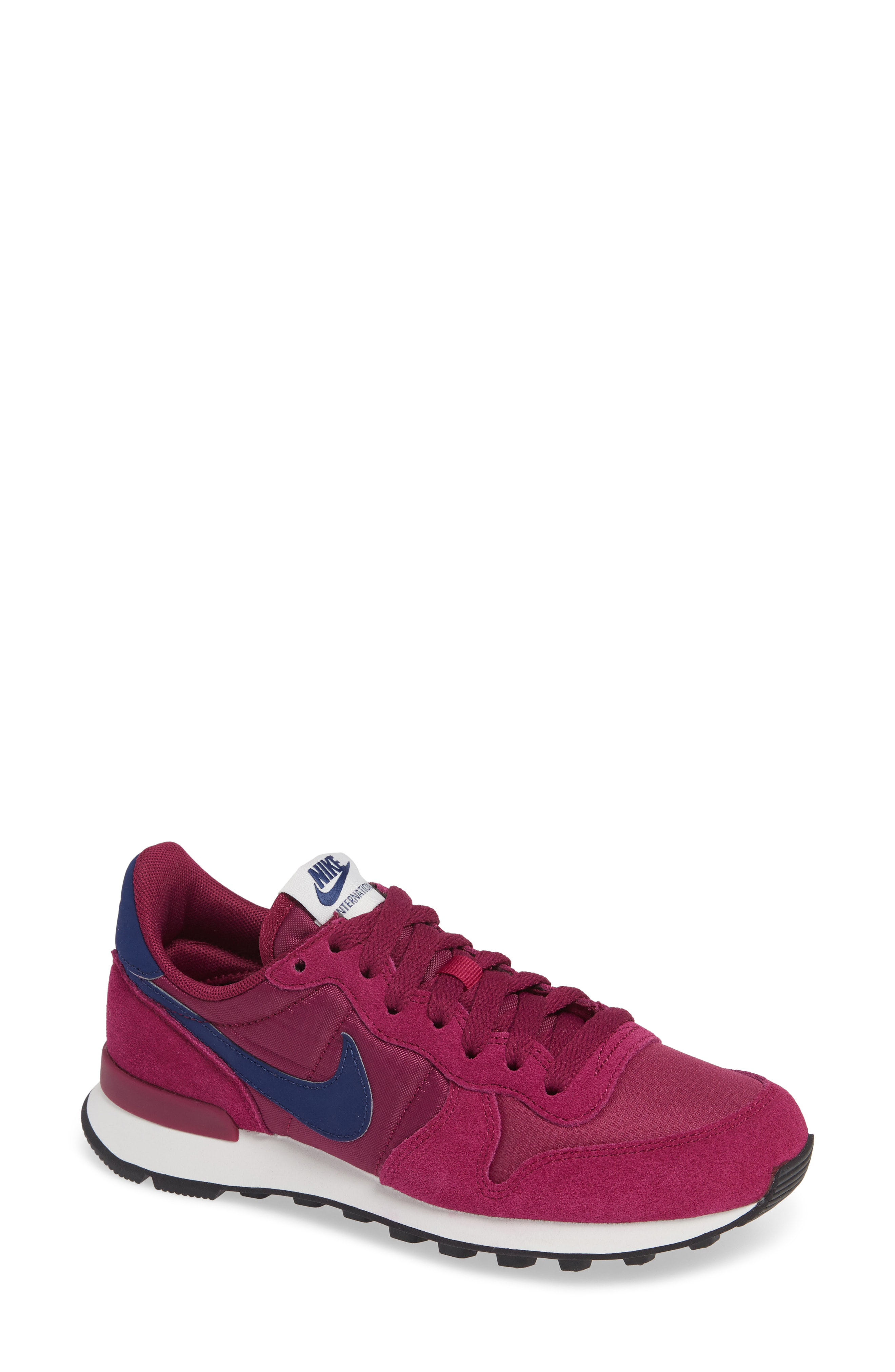 nike internationalist berry