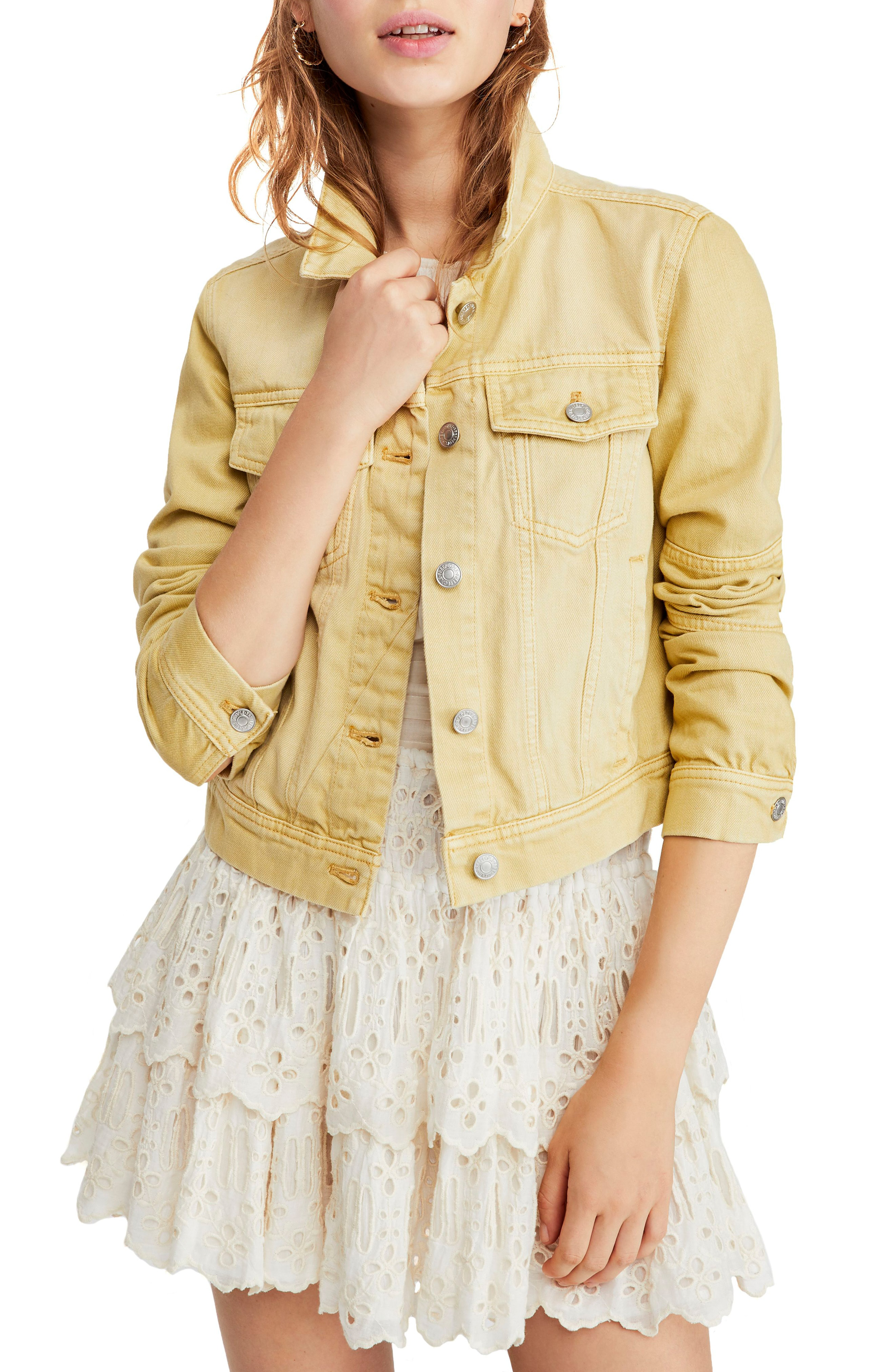 yellow denim jacket outfit