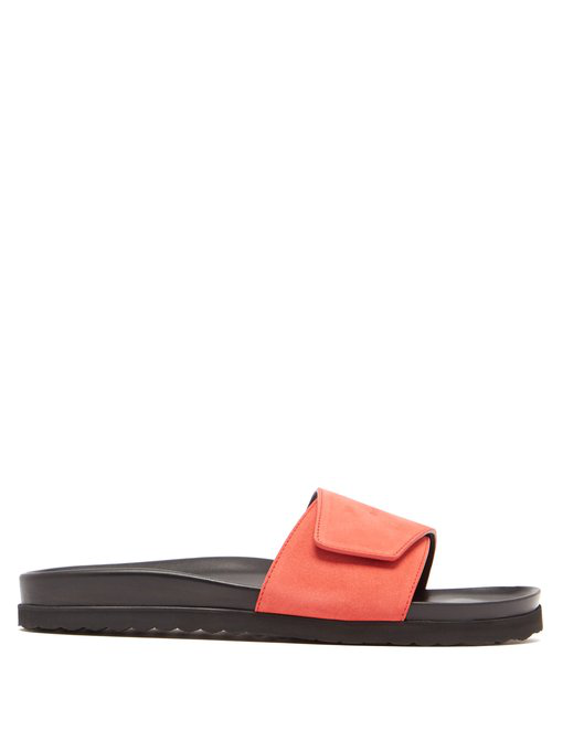gucci flip flops scratch
