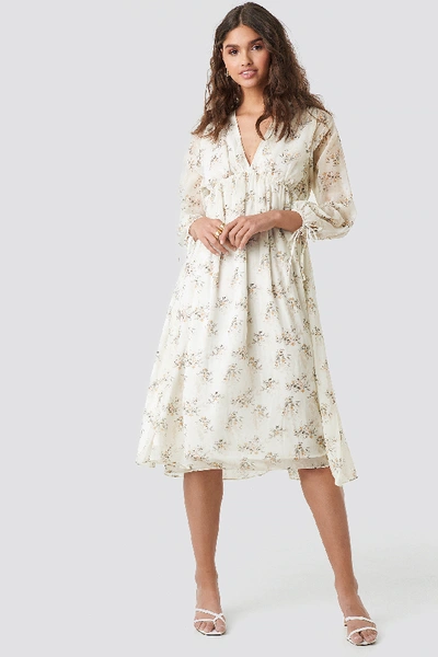 KAE SUTHERLAND X NA-KD FLORAL DEEP V NECK MIDI DRESS - WHITE