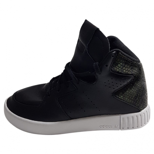 white adidas tubular trainers