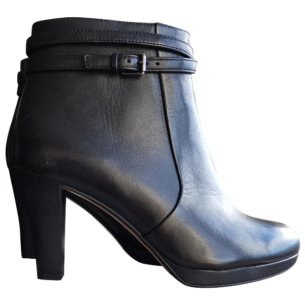 clarks black leather ankle boots