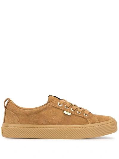 CARIUMA OCA LOW-TOP SUEDE SNEAKERS