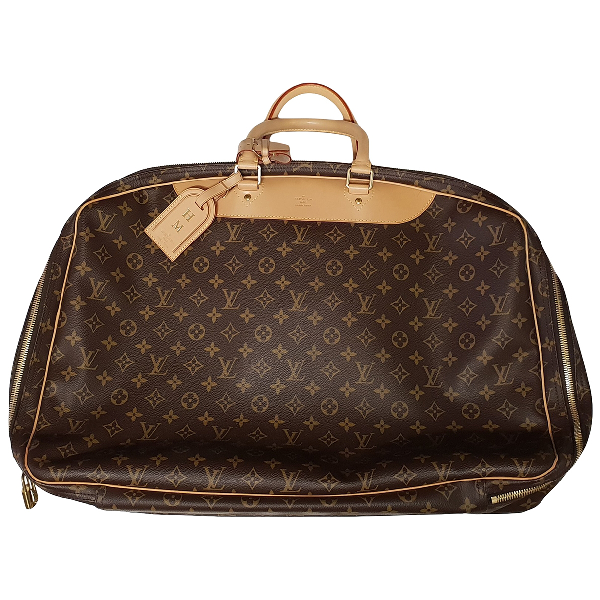 Shop Pre-owned Louis Vuitton Cloth Bag In Brown
