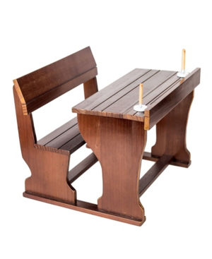 the queen's treasures little house on the prairie