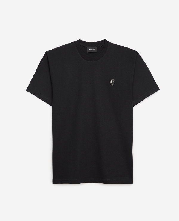 Shop The Kooples Schwarzes Jersey T Shirt Mit Totenkopf Badge In Bla