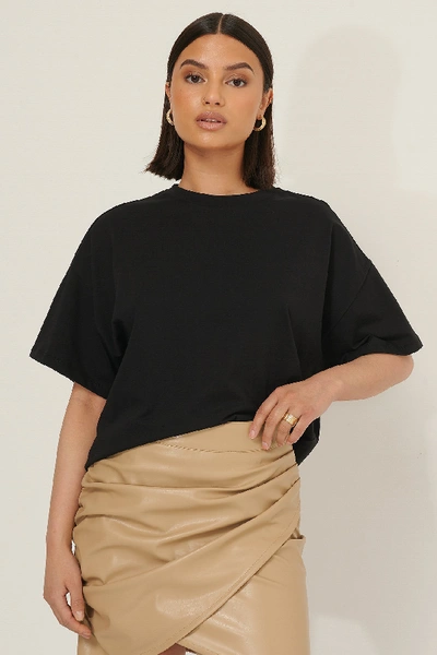 SELMA OMARI X NA-KD 3/4 Sleeve Oversize T-Shirt Black
