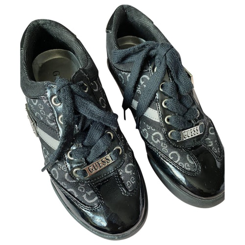 guess black flats