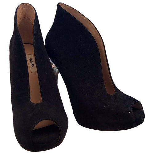guess suede heels