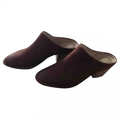 CLARKS BROWN CLOTH MULES & CLOGS