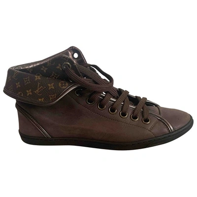 LOUIS VUITTON BROWN LEATHER TRAINERS