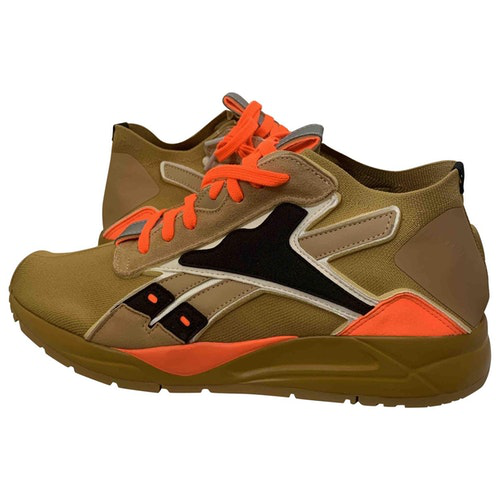 reebok camel