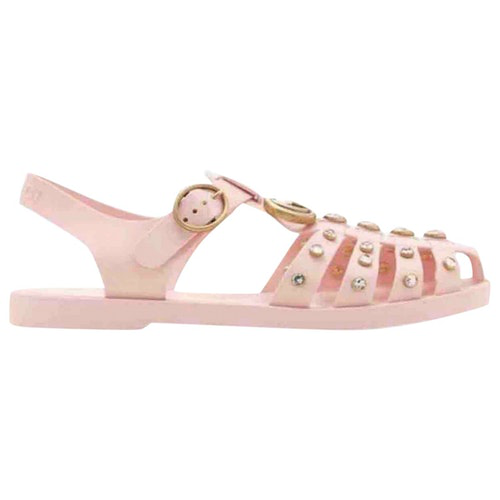pink rubber sandals