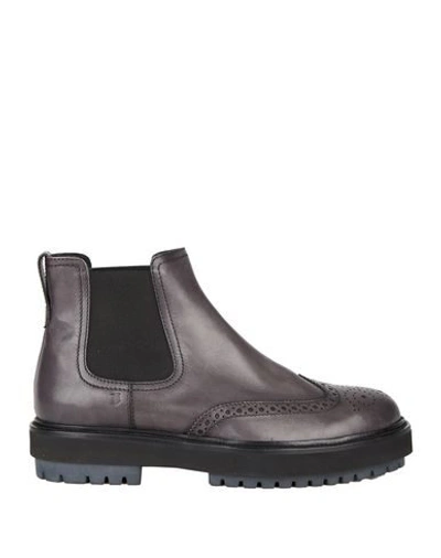 TOD'S Boots