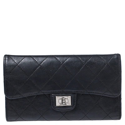 CHANEL BLACK QUILTED LEATHER REISSUE TRIFOLD WALLET
