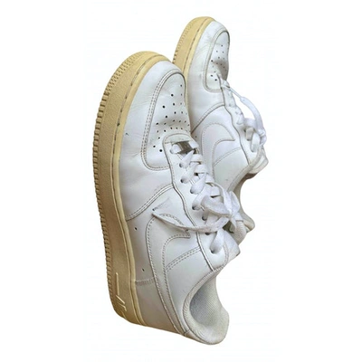 NIKE AIR FORCE 1 WHITE LEATHER TRAINERS