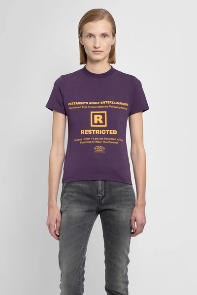 VETEMENTS T SHIRTS