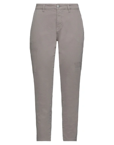 DOLORES... DOLORES. JEANS