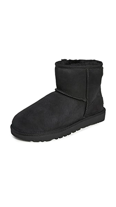 UGG CLASSIC MINI II BOOTS BLACK