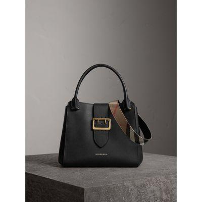 Shop Burberry The Medium Buckle Tote In Grainy Leather In Black