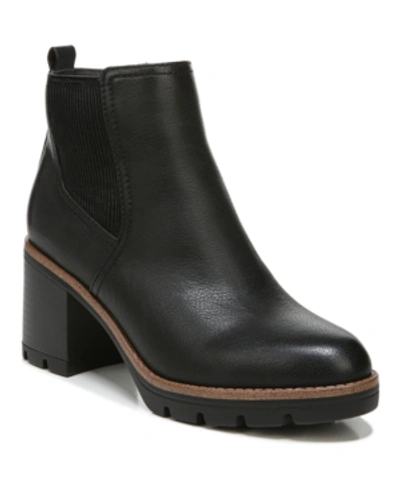 NATURALIZER MADALYNN-GORE WATER RESISTANT LUG SOLE CHELSEA BOOTIES