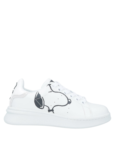 PEANUTS X MARC JACOBS SNEAKERS