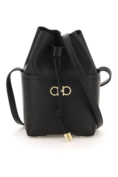 FERRAGAMO SALVATORE FERRAGAMO SOFT BUCKET BAG GANCINI