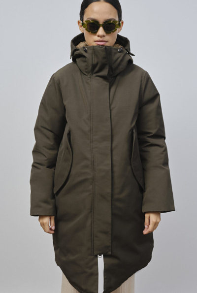 EMBASSY OF BRICKS AND LOGS EMBASSY OF BRICKS AND LOGS ALBURY PARKA BLACK OLIVE GR. L NEU