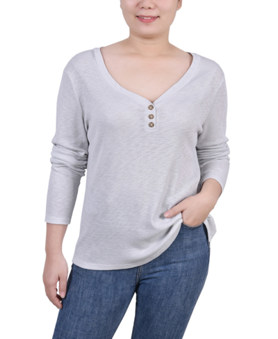 NY COLLECTION PETITE LONG SLEEVE RIBBED HENLEY TOP