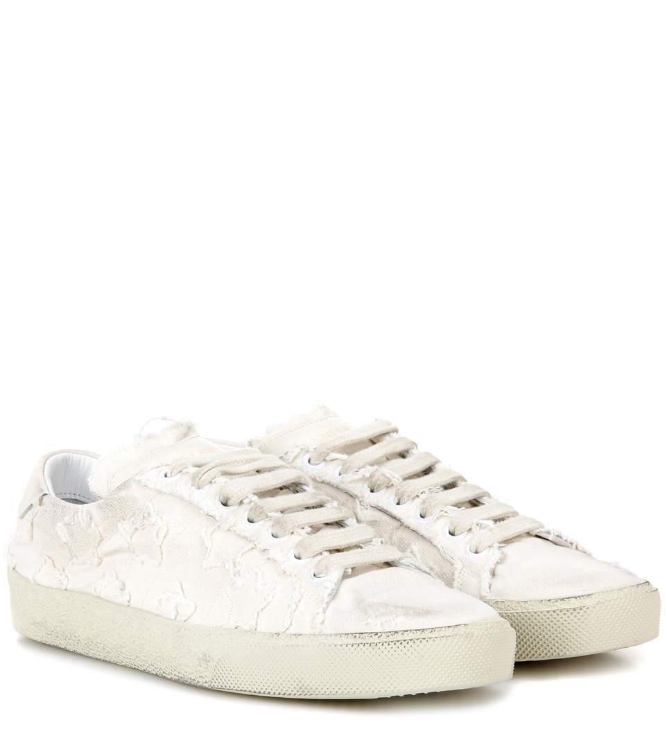 saint laurent signature court