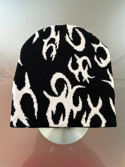 VINTAGE Y2K FIRE BEANIE (BLACK + WHITE)