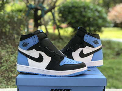 JORDAN NIKE AIR JORDAN RETRO 1 HIGH OG UNC TOE UNIVERSITY BLUE DZ5485-400 MEN & GS