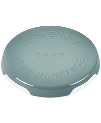 LE CREUSET ENAMELED CAST IRON SIGNATURE ROUND 8.8" TRIVET