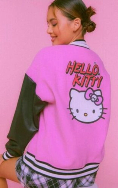 FOREVER 21 FOREVER 21 HELLO KITTY AND FRIENDS VARSITY JACKET, SIZE SMALL (OVERSIZED)