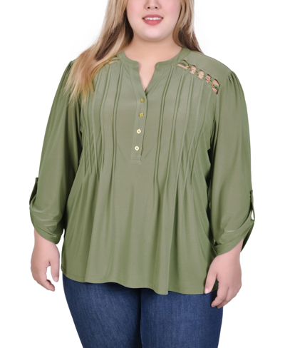 NY COLLECTION PLUS SIZE LONG SLEEVE PINTUCK FRONT TOP WITH CHAIN DETAILS