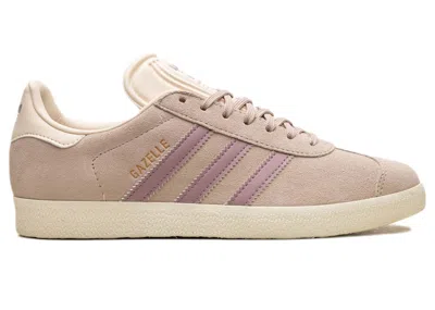 ADIDAS ORIGINALS GAZELLE ORCHID (WOMEN'S) SNEAKERS IN WONDER TAUPE/WONDER WHITE/WONDER ORCHID