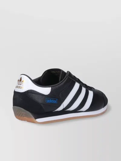 ADIDAS ORIGINALS LOW TOP SNEAKERS CONTRAST STRIPES