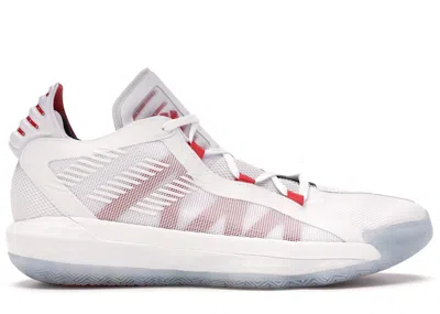 ADIDAS ORIGINALS MEN'S ADIDAS DAME 6 DAME TIME SNEAKERS IN CLOUD WHITE/SCARELET RED/CORE BLACK