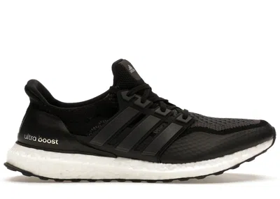ADIDAS ORIGINALS MEN'S ADIDAS ULTRA BOOST 2.0 ATR SNEAKERS IN CORE BLACK/GREY