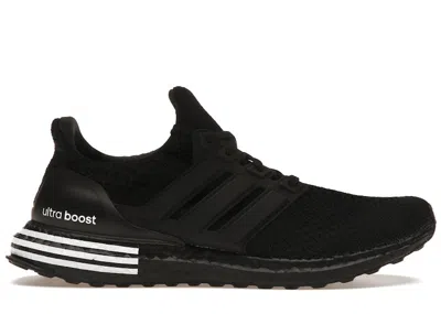ADIDAS ORIGINALS MEN'S ADIDAS ULTRA BOOST 5.0 DNA BLACK WHITE HEEL STRIPES SNEAKERS IN CORE BLACK/CLOUD WHITE
