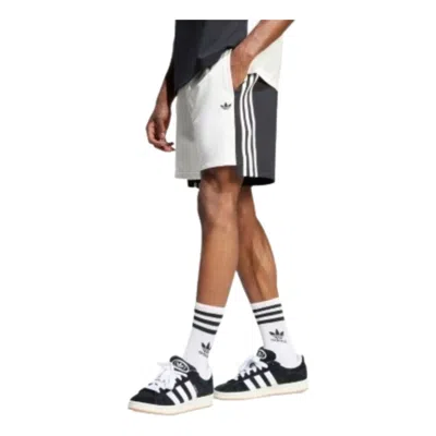 ADIDAS ORIGINALS adidas Originals R3CD Shorts 'White Black'